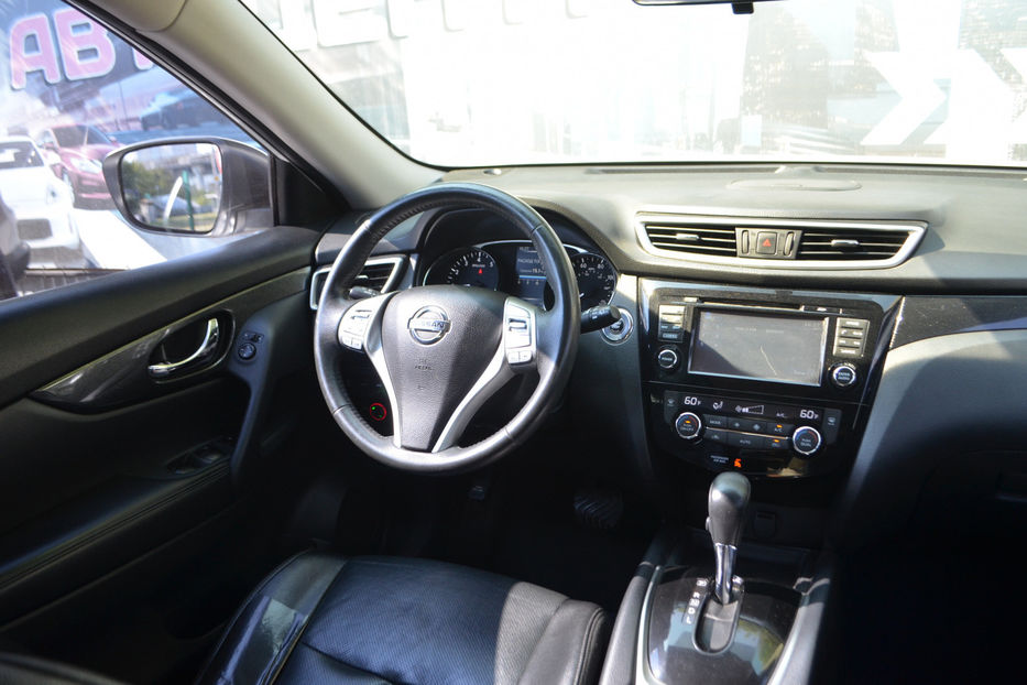 Продам Nissan Rogue 2016 года в Киеве