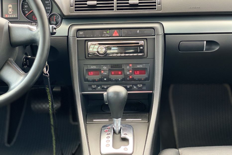 Продам Audi A4 B7 2005 года в Луцке