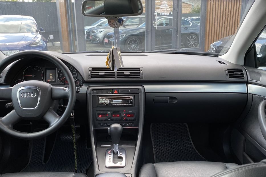 Продам Audi A4 B7 2005 года в Луцке