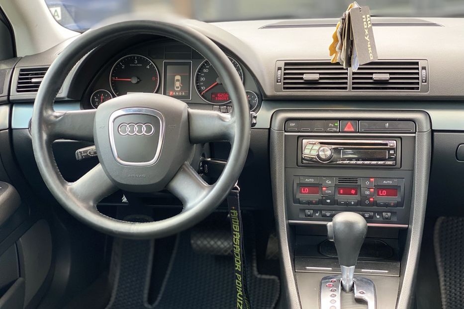 Продам Audi A4 B7 2005 года в Луцке