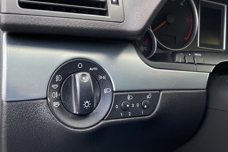 Продам Audi A4 B7 2005 года в Луцке
