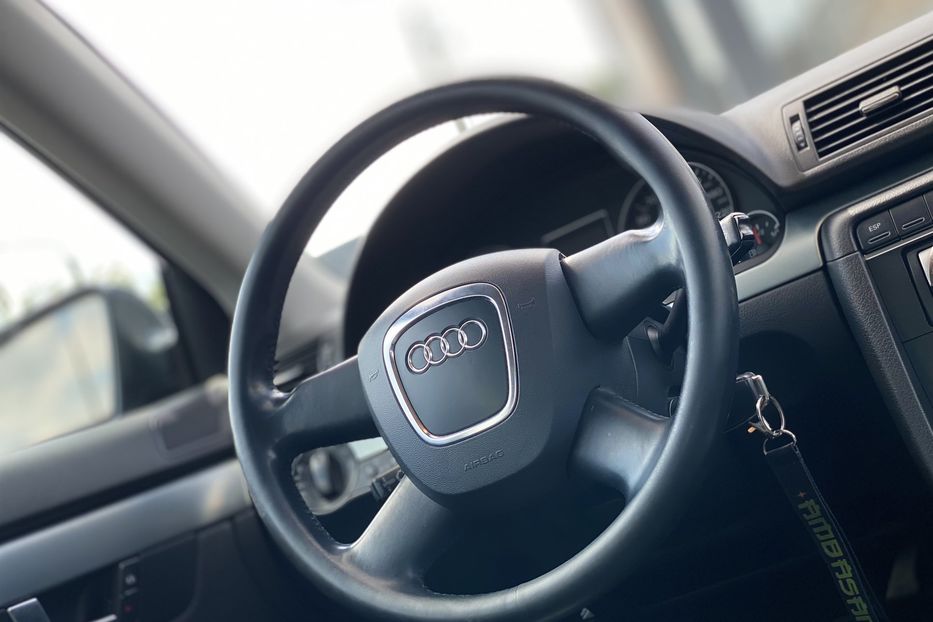 Продам Audi A4 B7 2005 года в Луцке