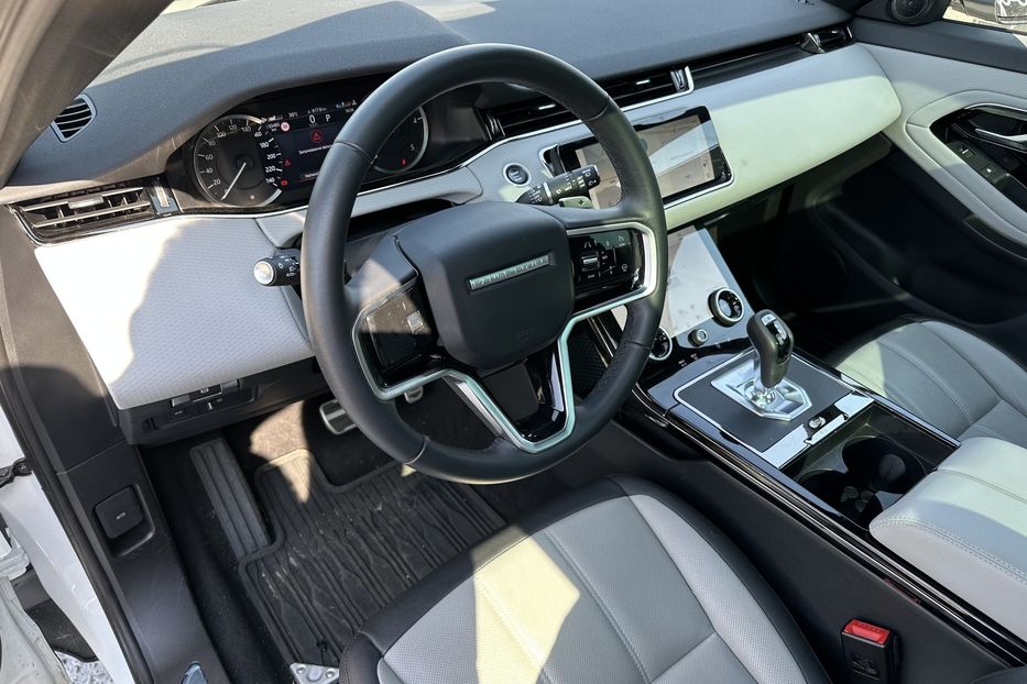 Продам Land Rover Range Rover Evoque R-Dynamic 2023 года в Киеве