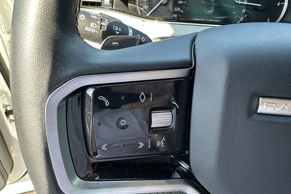 Продам Land Rover Range Rover Evoque R-Dynamic 2023 года в Киеве