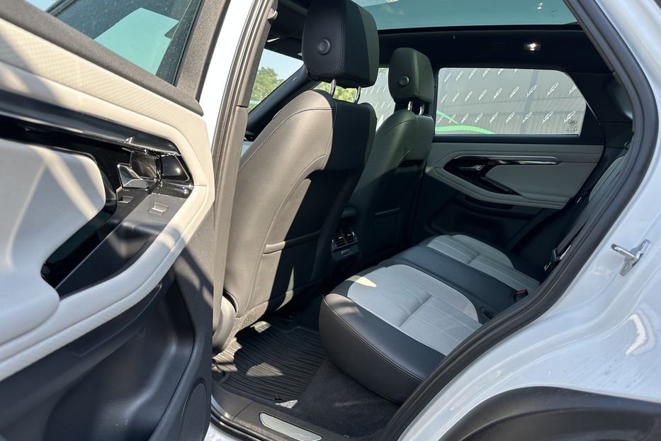 Продам Land Rover Range Rover Evoque R-Dynamic 2023 года в Киеве