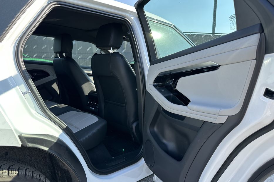 Продам Land Rover Range Rover Evoque R-Dynamic 2023 года в Киеве