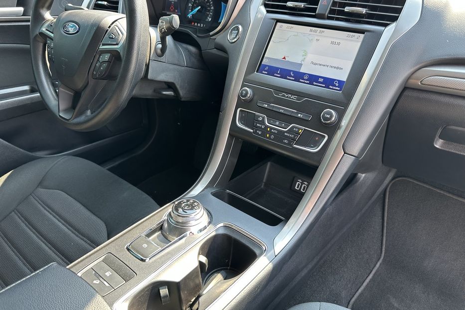 Продам Ford Fusion SE Hybrid 2019 года в Киеве