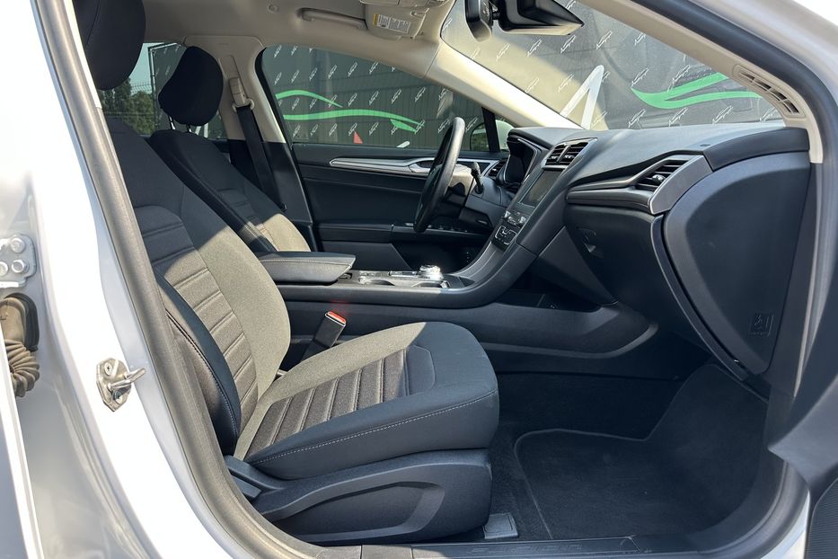Продам Ford Fusion SE Hybrid 2019 года в Киеве