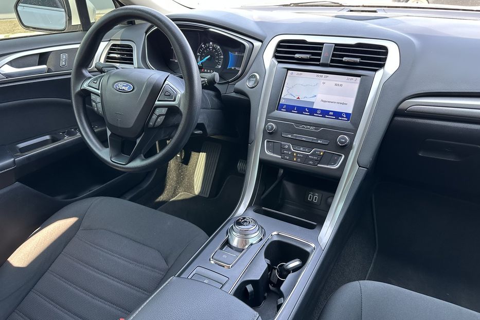 Продам Ford Fusion SE Hybrid 2019 года в Киеве