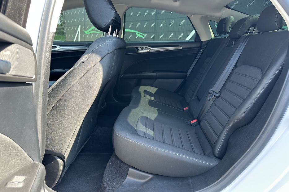 Продам Ford Fusion SE Hybrid 2019 года в Киеве