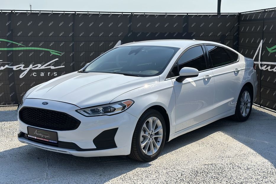 Продам Ford Fusion SE Hybrid 2019 года в Киеве