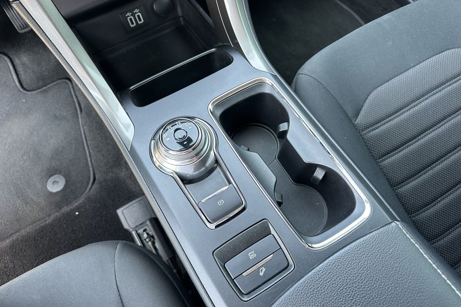 Продам Ford Fusion SE Hybrid 2019 года в Киеве