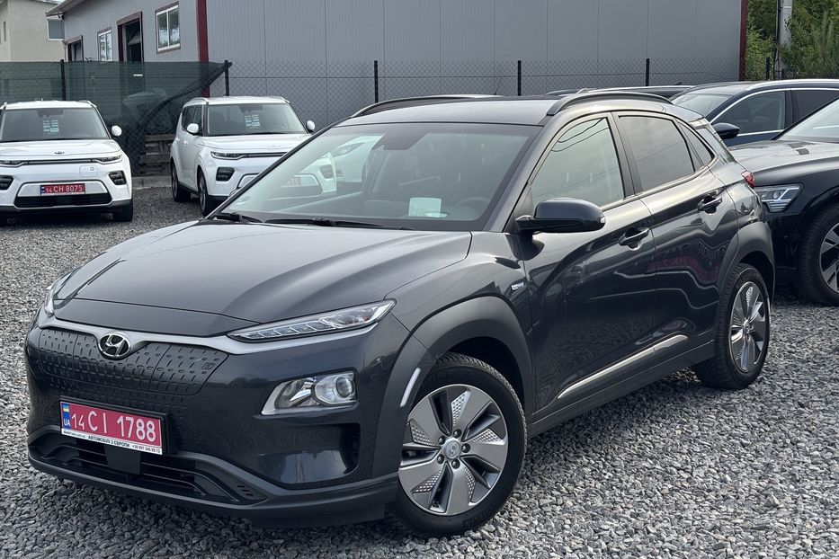 Продам Hyundai Kona 64квт Fashion  2020 года в Львове