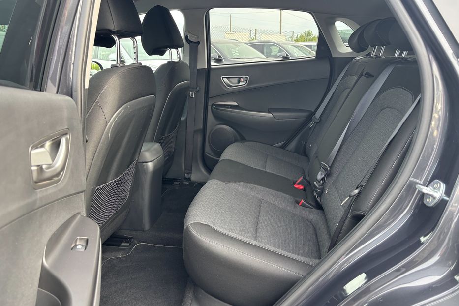 Продам Hyundai Kona 64квт Fashion  2020 года в Львове