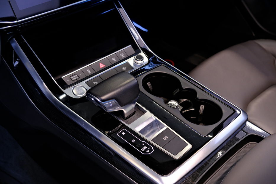Продам Audi Q8 2020 года в Одессе