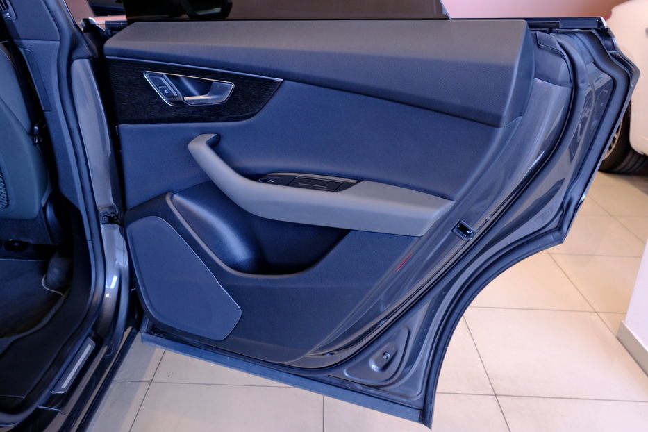 Продам Audi Q8 2020 года в Одессе