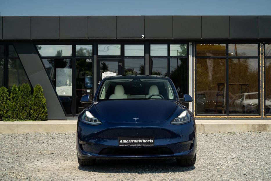 Продам Tesla Model Y Standard Range 2021 года в Черновцах