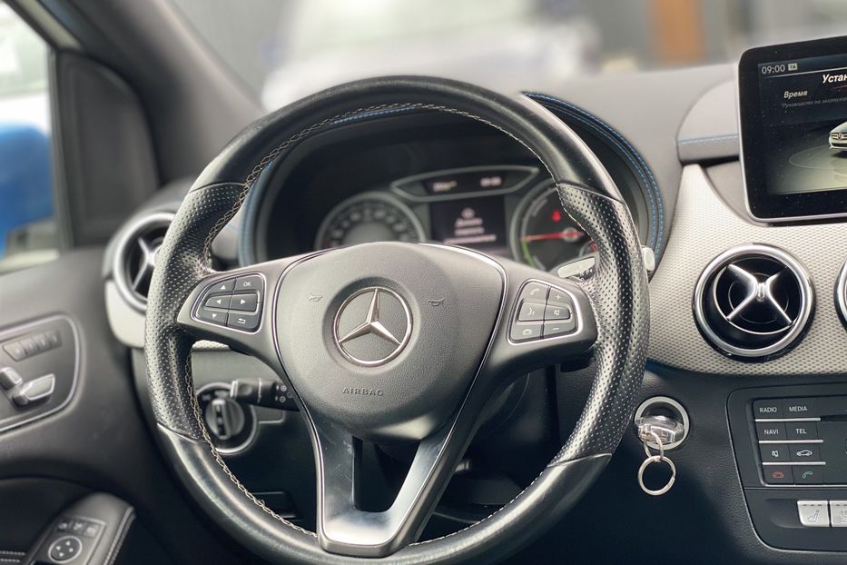 Продам Mercedes-Benz B-Class 2015 года в Луцке