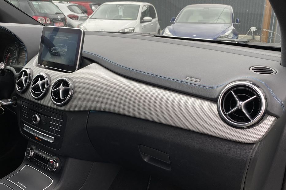 Продам Mercedes-Benz B-Class 2015 года в Луцке