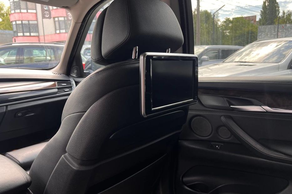 Продам BMW X5 2014 года в Черновцах