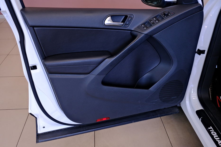 Продам Volkswagen Tiguan 2013 года в Одессе