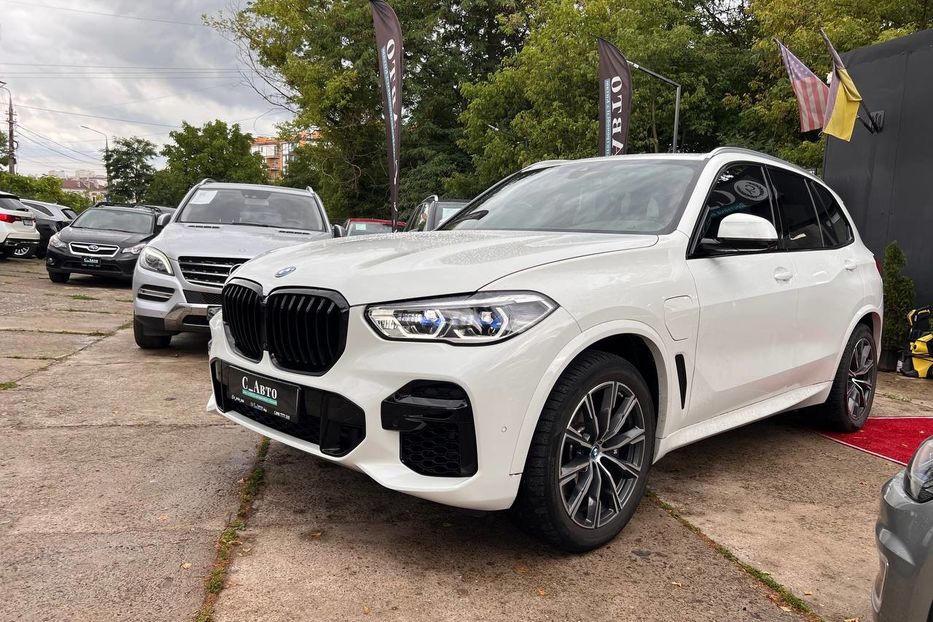 Продам BMW X5 eDrive 2022 года в Черновцах