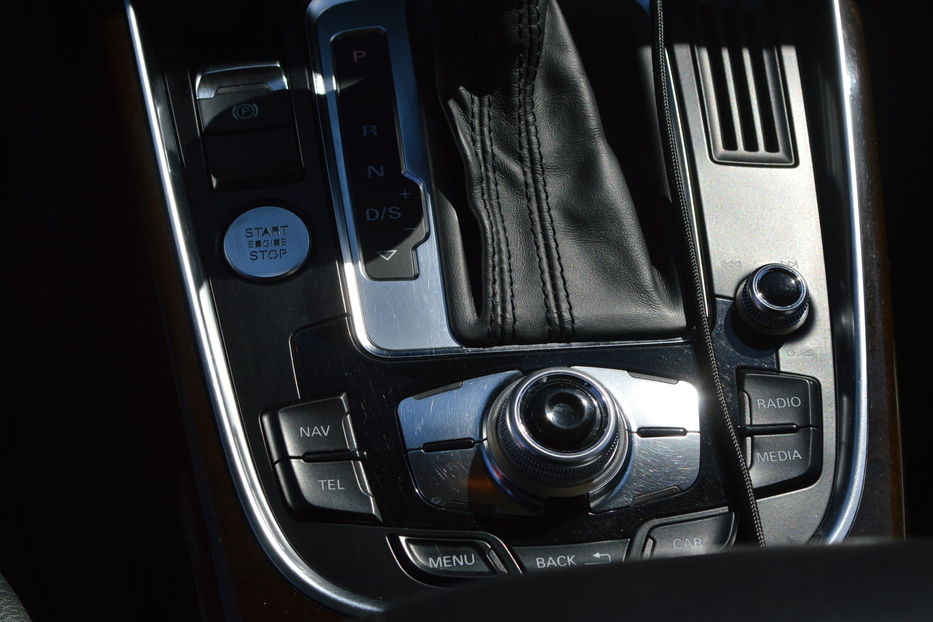 Продам Audi Q5 2 2013 года в Одессе