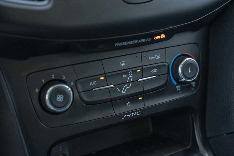 Продам Ford Focus SE 2015 года в Черновцах
