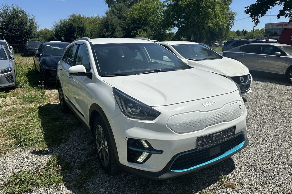 Продам Kia Niro 64квт 2022 года в Львове