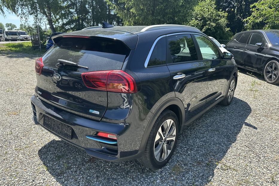 Продам Kia Niro 64квт 2021 года в Львове