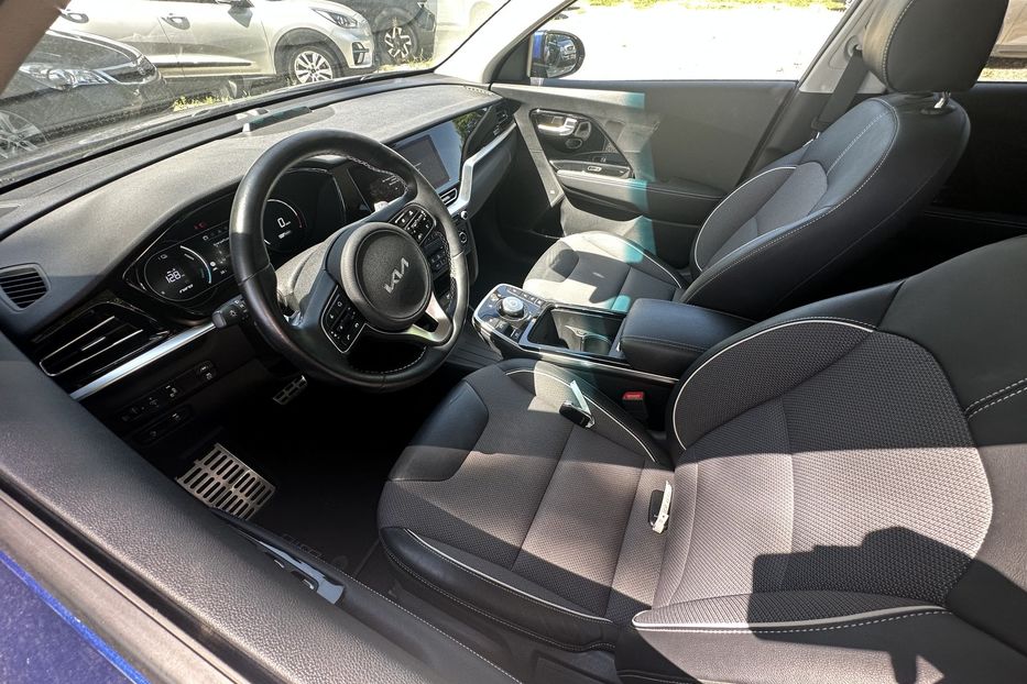 Продам Kia Niro 64квт 2021 года в Львове
