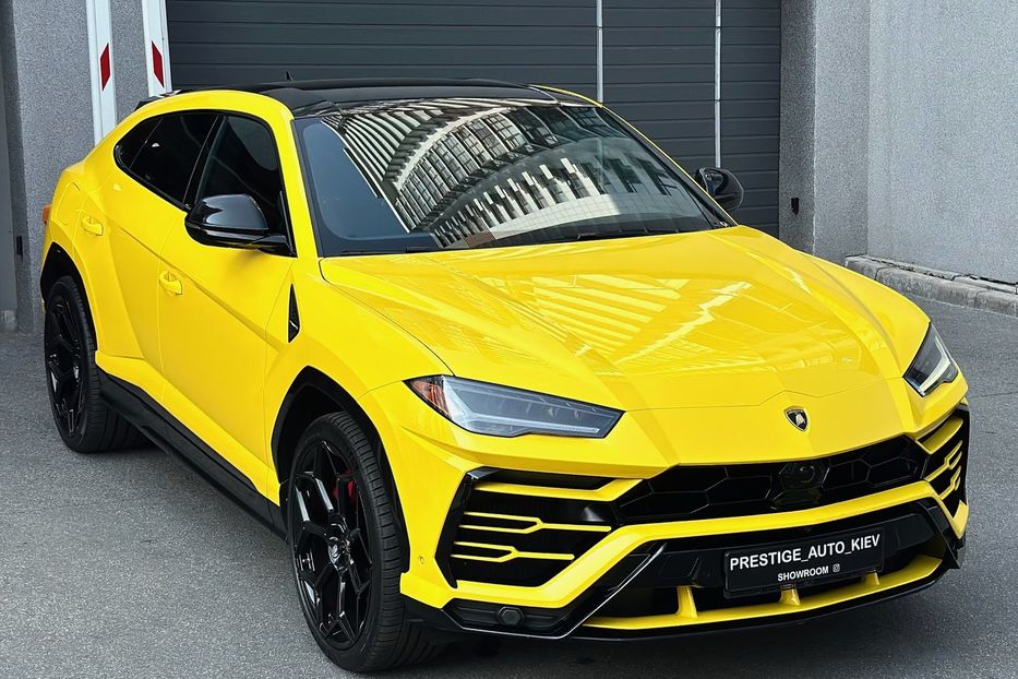 Продам Lamborghini Urus 2019 года в Киеве