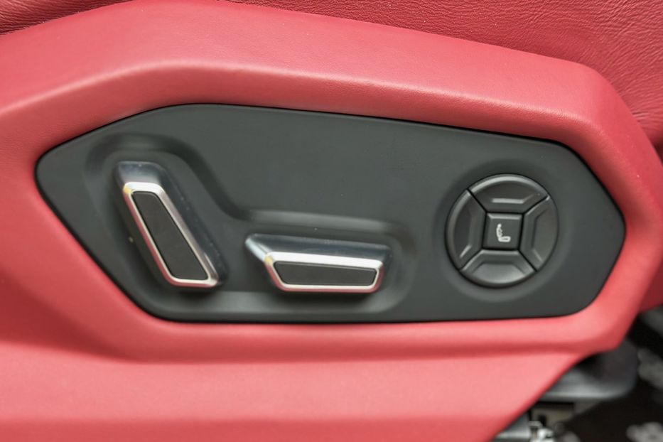 Продам Lamborghini Urus 2019 года в Киеве