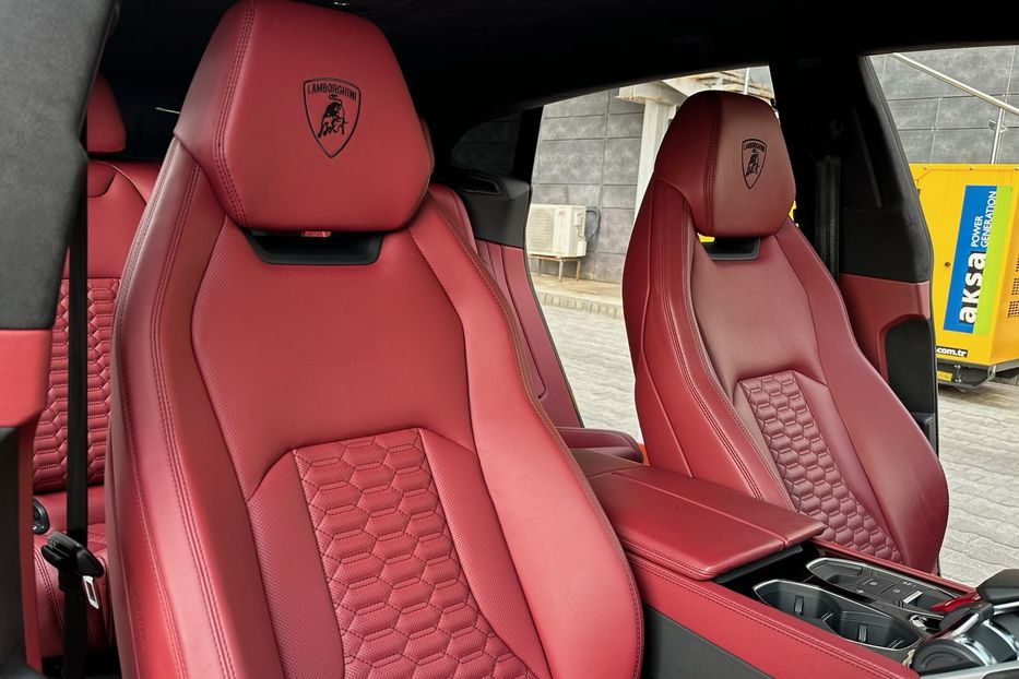 Продам Lamborghini Urus 2019 года в Киеве