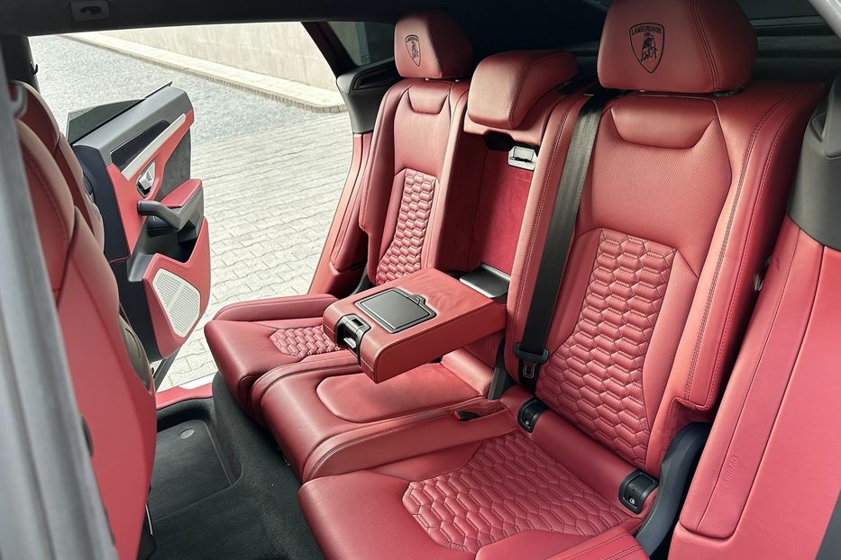 Продам Lamborghini Urus 2019 года в Киеве
