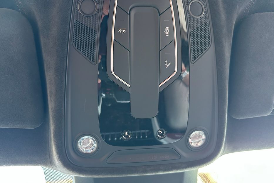 Продам Lamborghini Urus 2019 года в Киеве