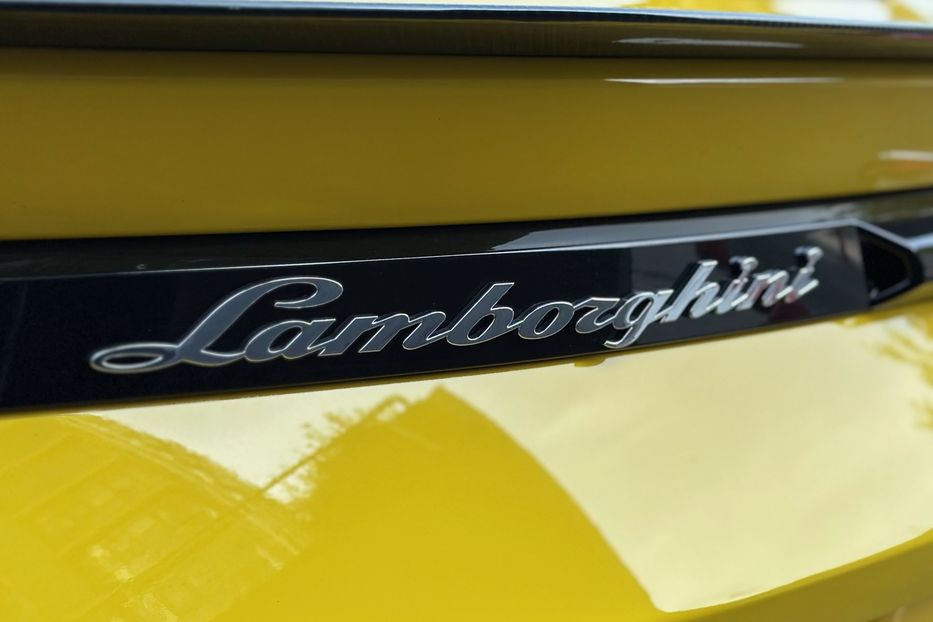 Продам Lamborghini Urus 2019 года в Киеве