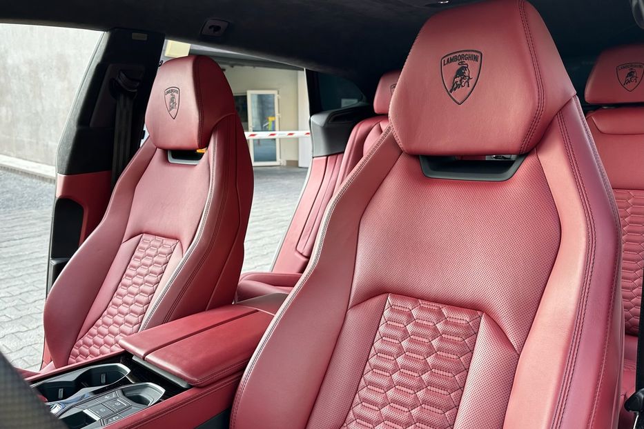 Продам Lamborghini Urus 2019 года в Киеве