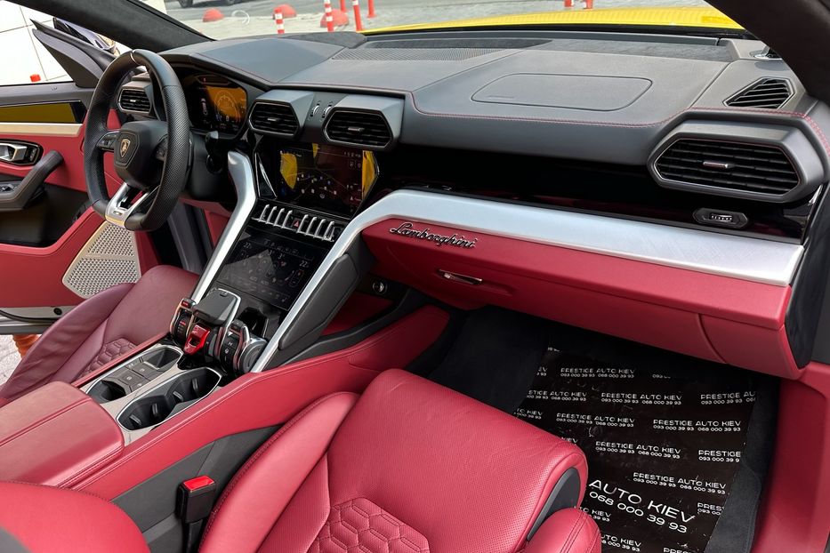 Продам Lamborghini Urus 2019 года в Киеве