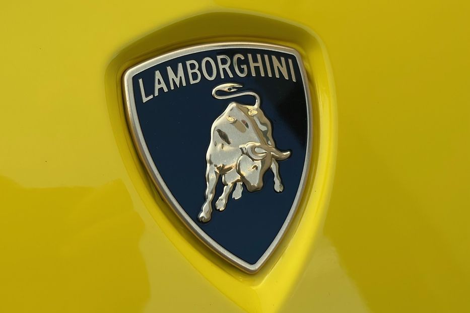Продам Lamborghini Urus 2019 года в Киеве