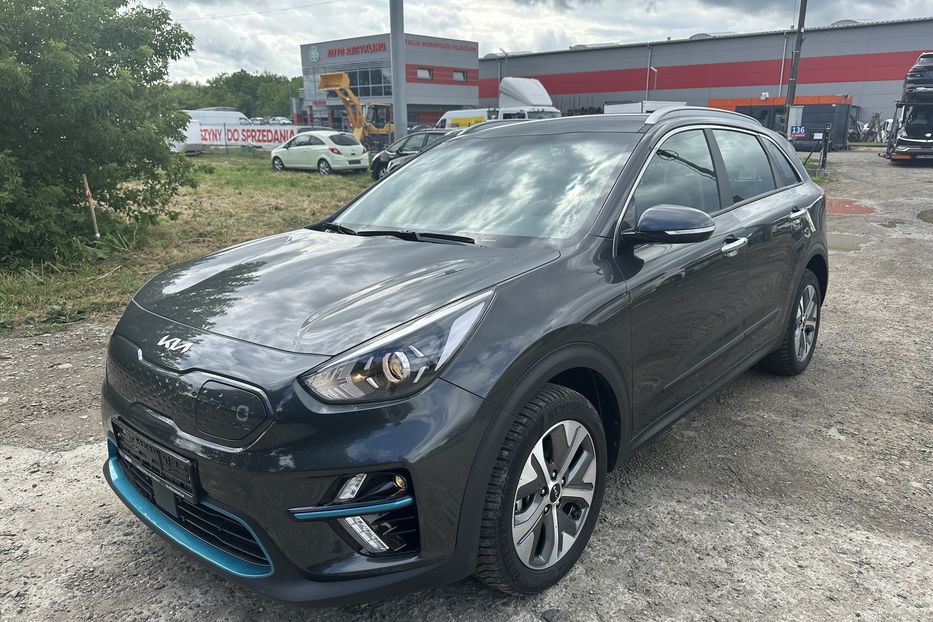 Продам Kia Niro 64 kw 2022 года в Львове