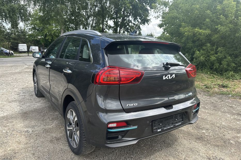 Продам Kia Niro 64 kw 2022 года в Львове