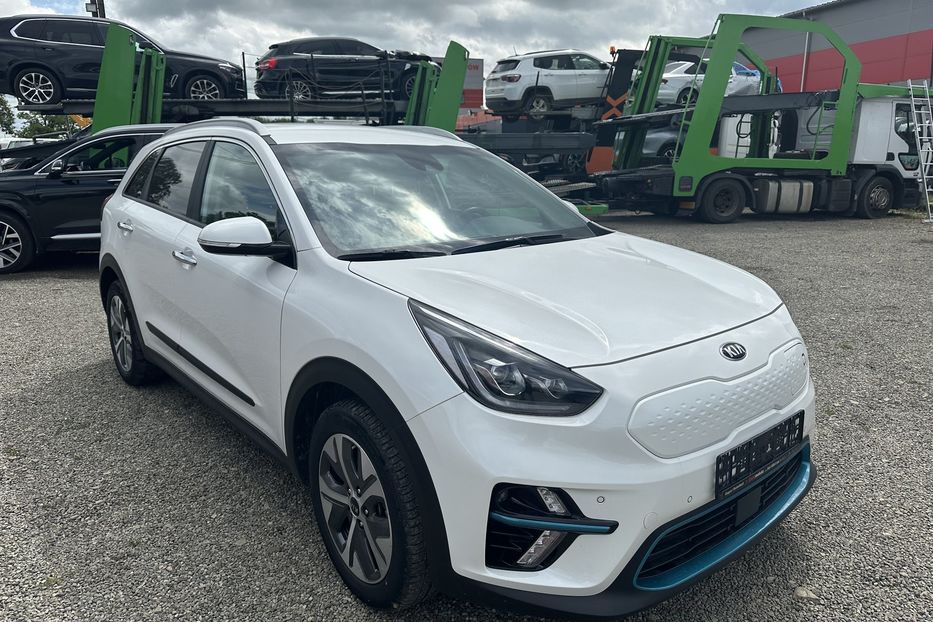 Продам Kia Niro 64 kw 2021 года в Львове