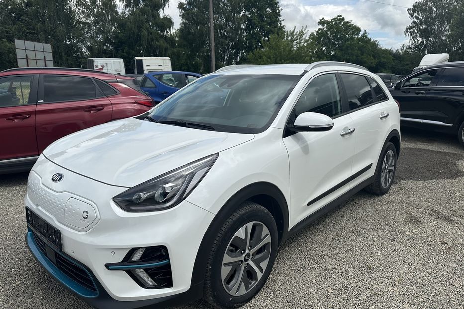 Продам Kia Niro 64 kw 2021 года в Львове