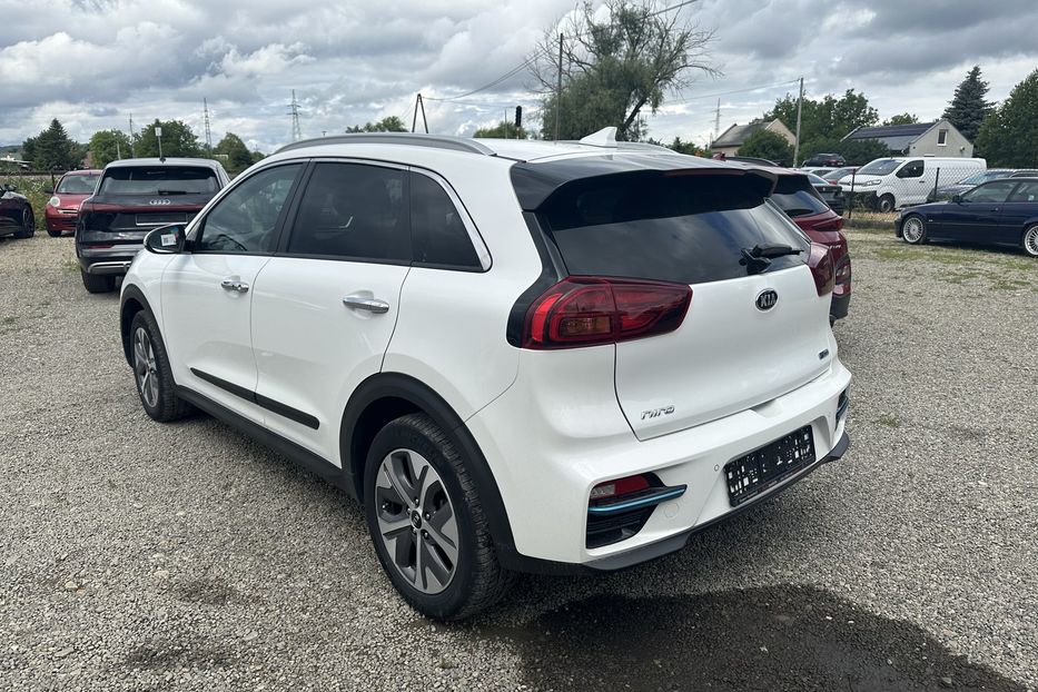 Продам Kia Niro 64 kw 2021 года в Львове