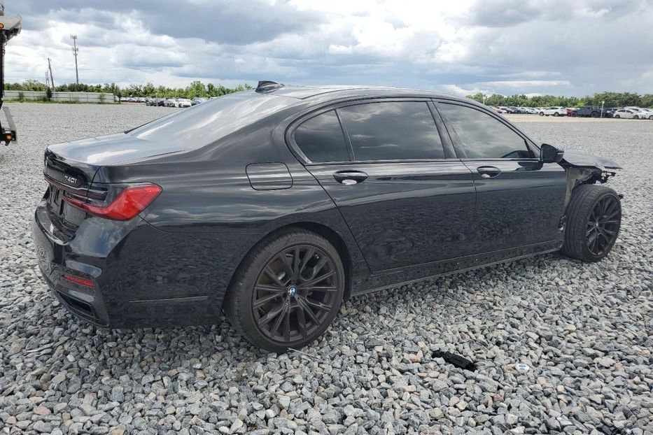 Продам BMW 740 I 2020 года в Черновцах