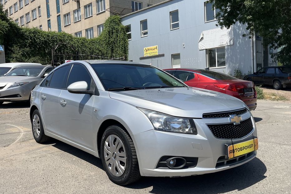 Продам Chevrolet Cruze LS 2010 года в Николаеве