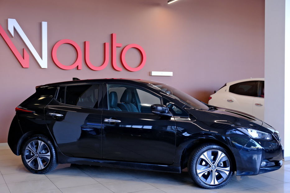 Продам Nissan Leaf 2022 года в Одессе