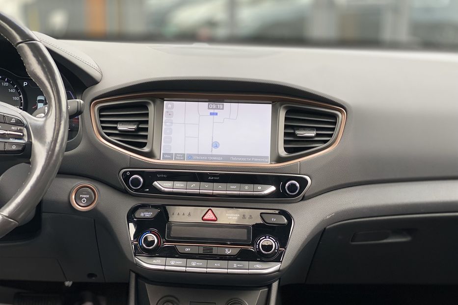 Продам Hyundai Ioniq 2017 года в Луцке
