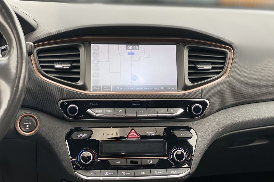Продам Hyundai Ioniq 2017 года в Луцке